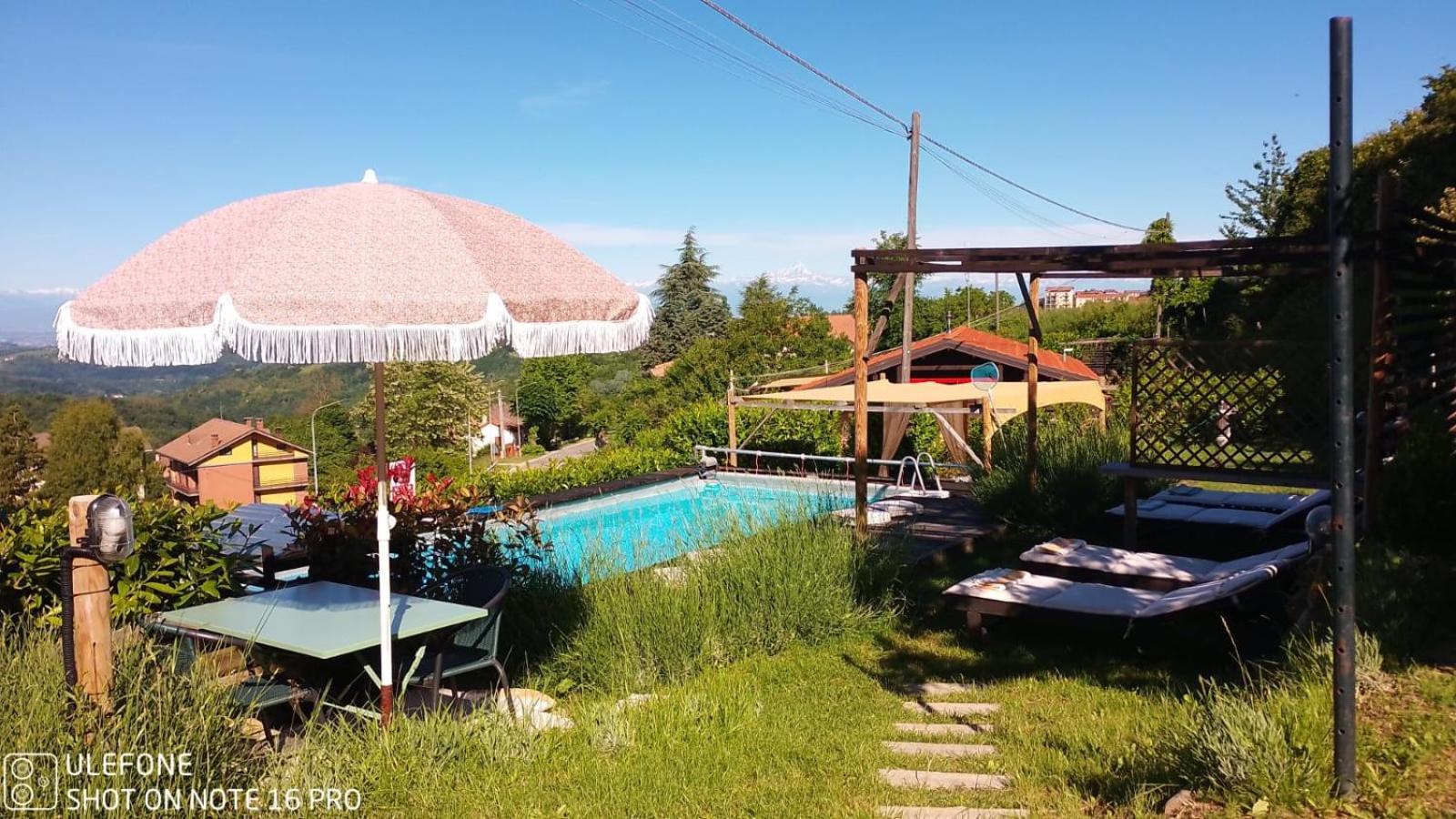 La Tana Dello Scoiattolo - Adults Only Bed and Breakfast Murazzano  Εξωτερικό φωτογραφία